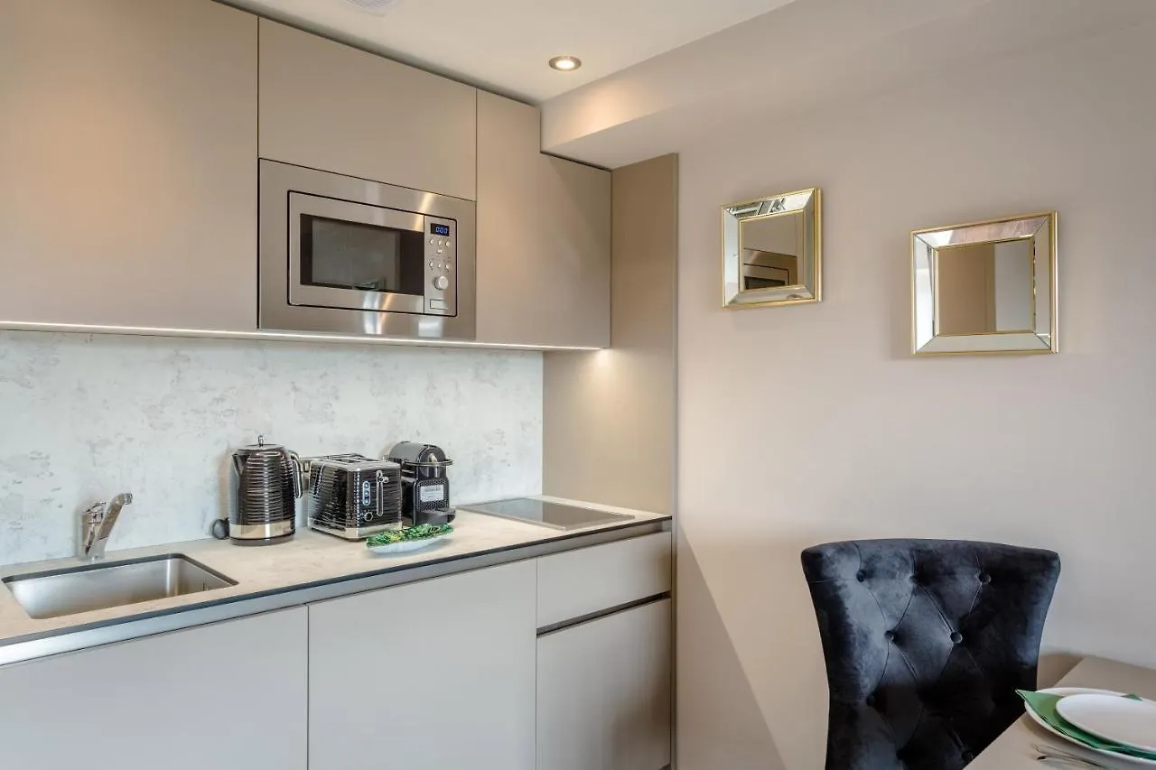 Heritage Mews Nottingham 4*,